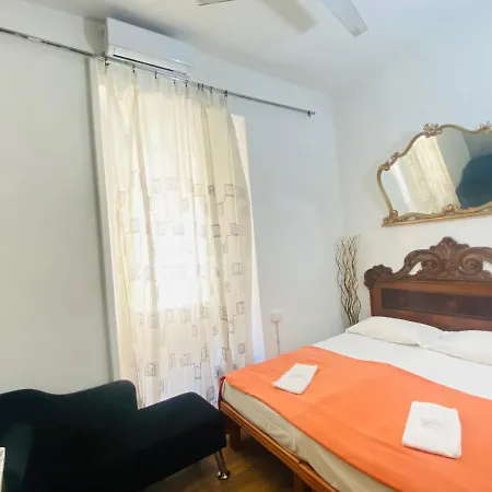 Casa de hóspedes Place 3*